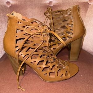 Shoedazzle Brown Caged Heel